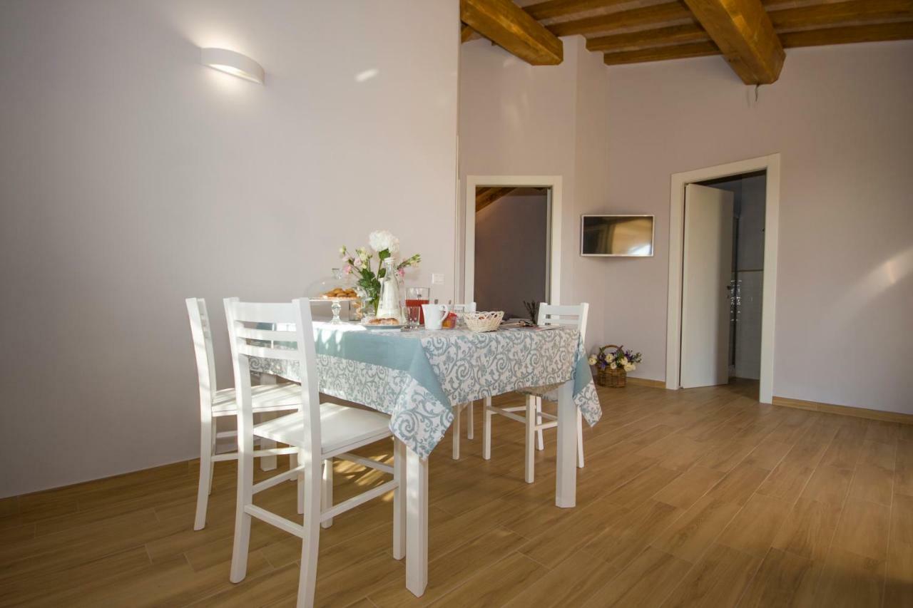 Agriturismo Il Mirto Pescia Romana Luaran gambar